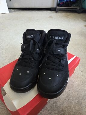 Nike Air Max Men's Black Athletic Sneakers